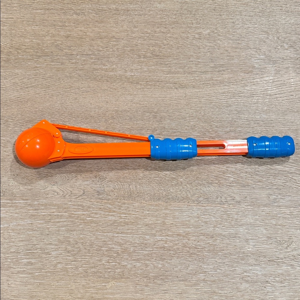 Orange and Blue Snowball Maker